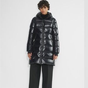 Aritzia TNA The Super Puff Mid Liquid Shine Black Size Small